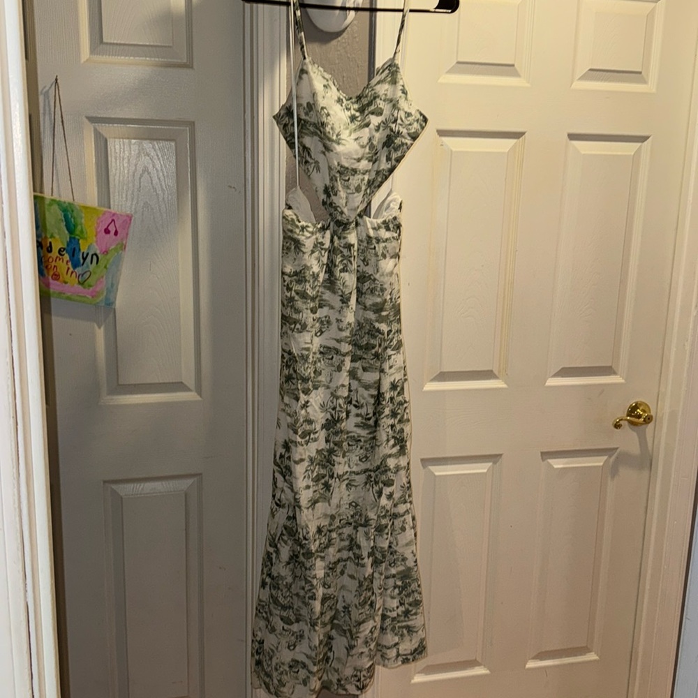 Abercrombie and Fitch women’s dress with open back